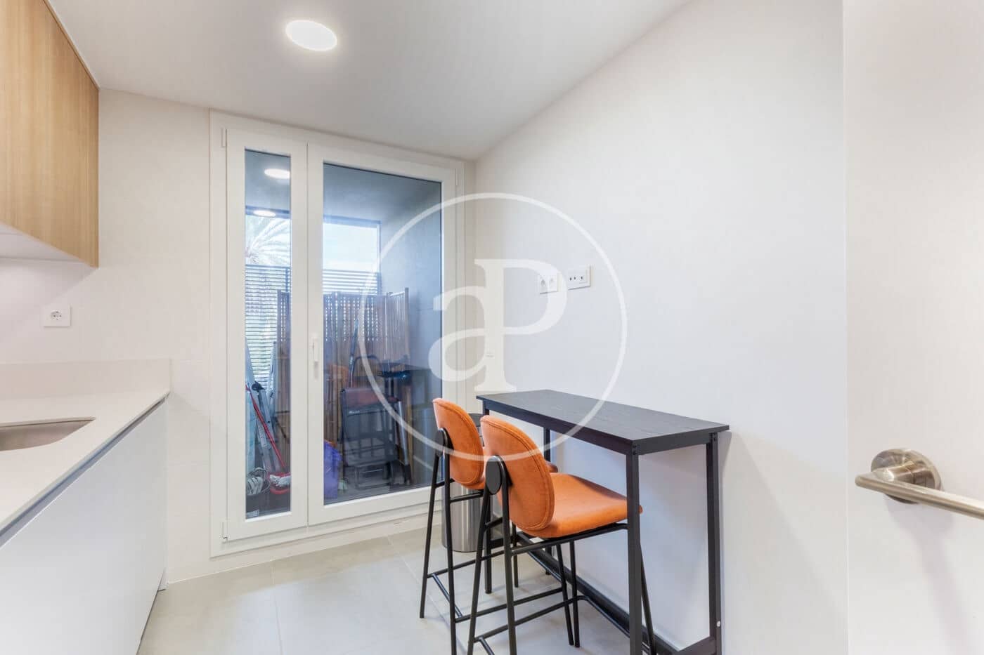 2 sypialnia Apartament do wynajęcia w Miasto Walencja z basenem - 2 100 € (Ref: 9291684)