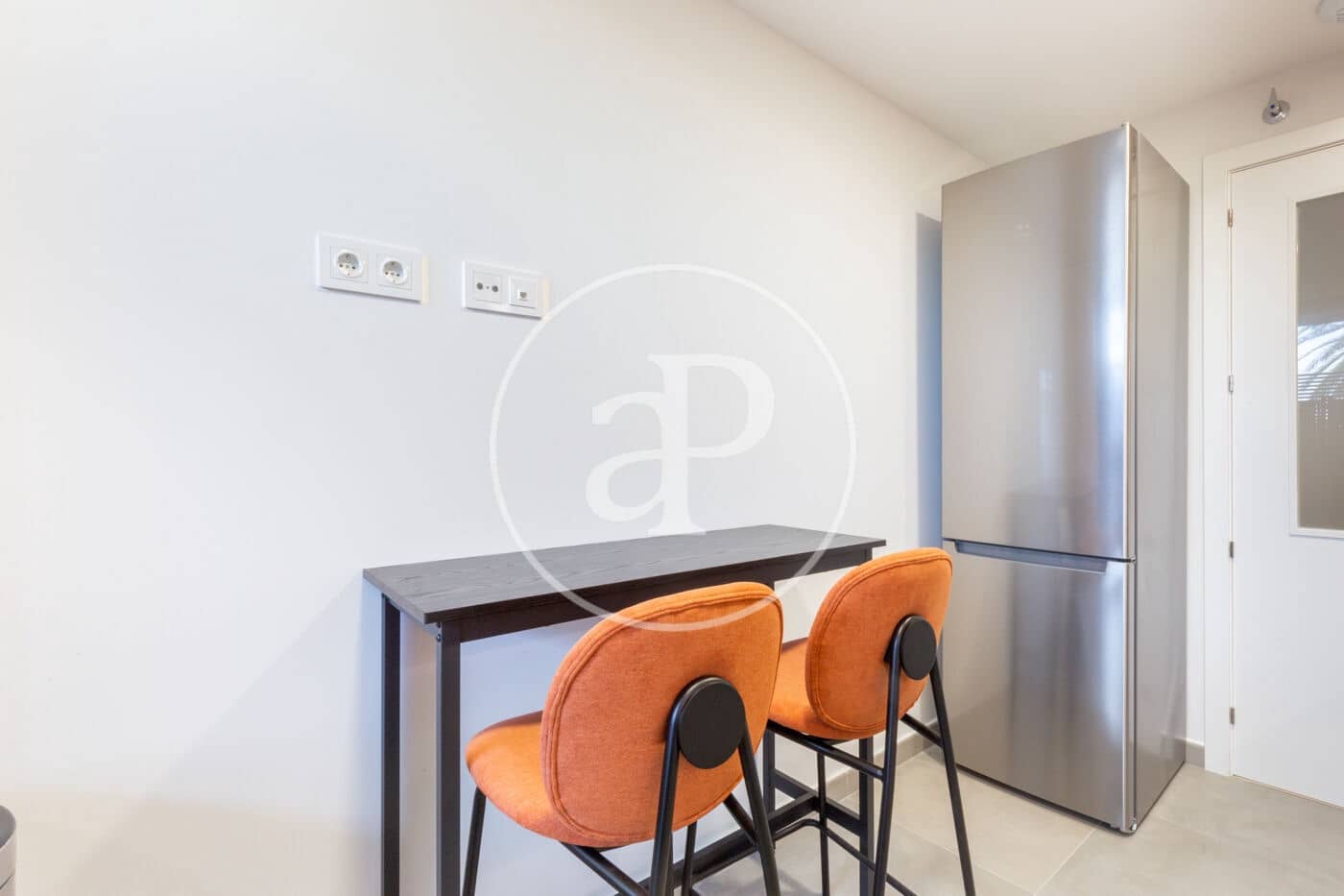 2 sypialnia Apartament do wynajęcia w Miasto Walencja z basenem - 2 100 € (Ref: 9291684)