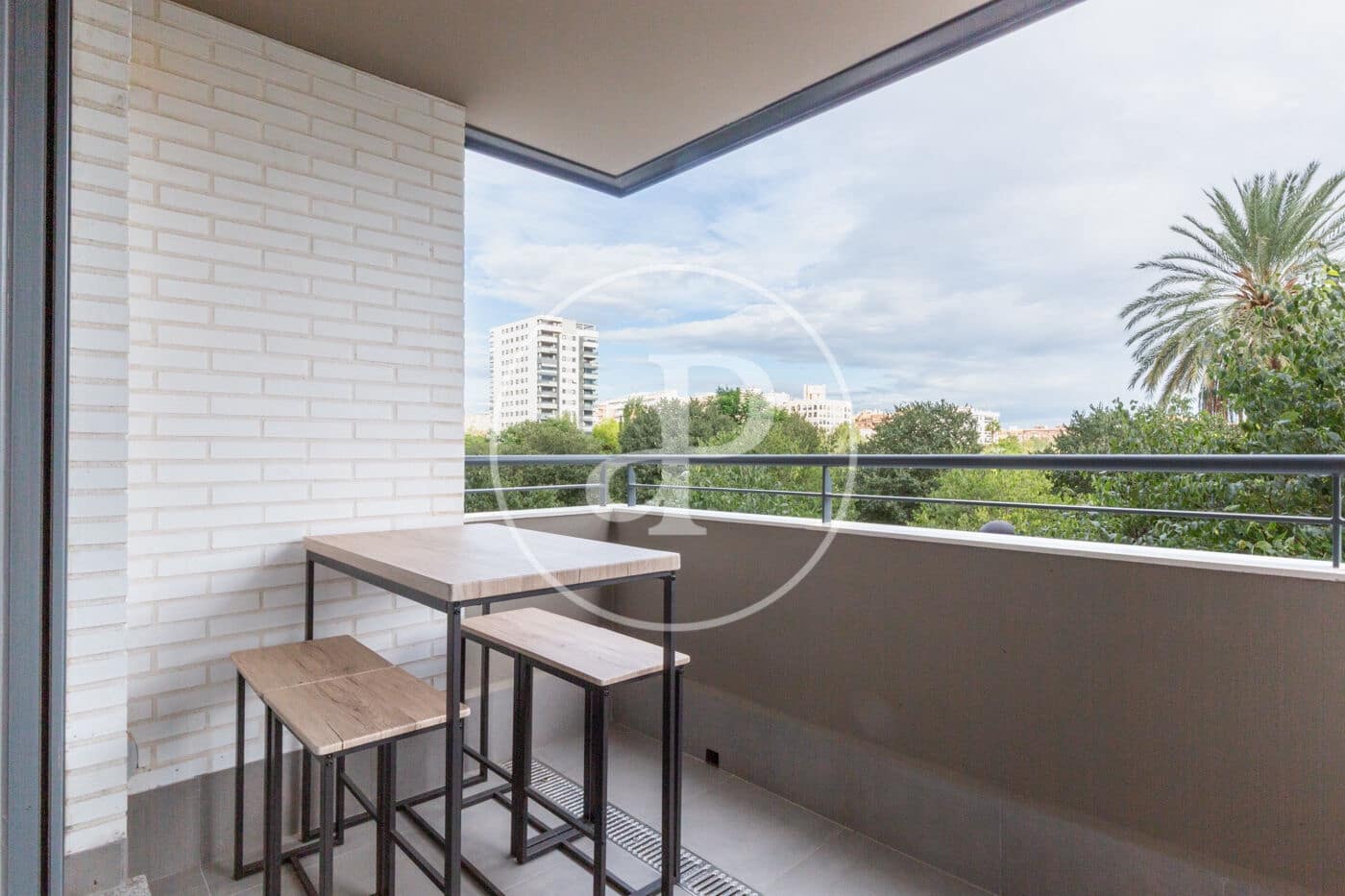 2 sypialnia Apartament do wynajęcia w Miasto Walencja z basenem - 2 100 € (Ref: 9291684)