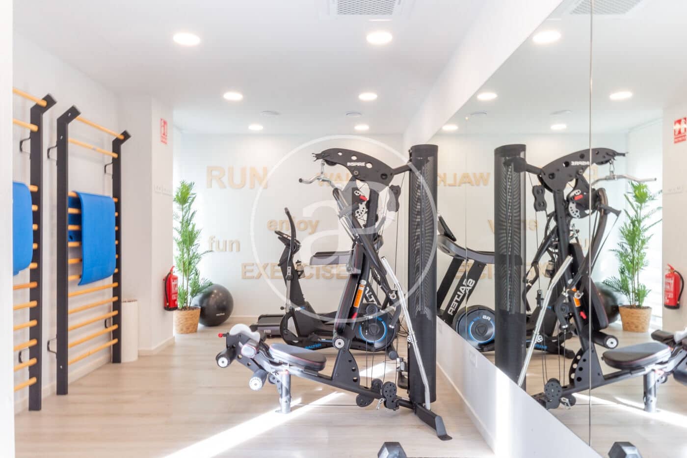 2 sypialnia Apartament do wynajęcia w Miasto Walencja z basenem - 2 100 € (Ref: 9291684)