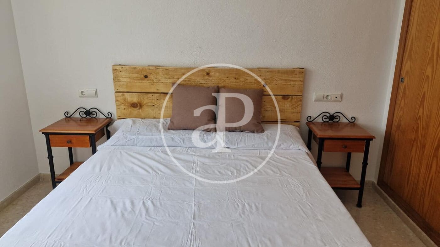 3 soveværelse Lejlighed til salg i Arenales del Sol med swimmingpool - € 309.000 (Ref: 9294803)