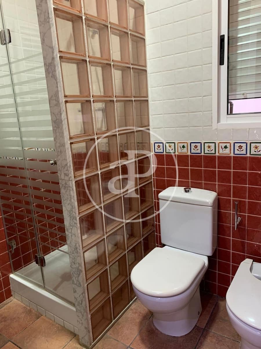 3 slaapkamer Appartement te huur in Valencia stad - € 1.600 (Ref: 9296966)