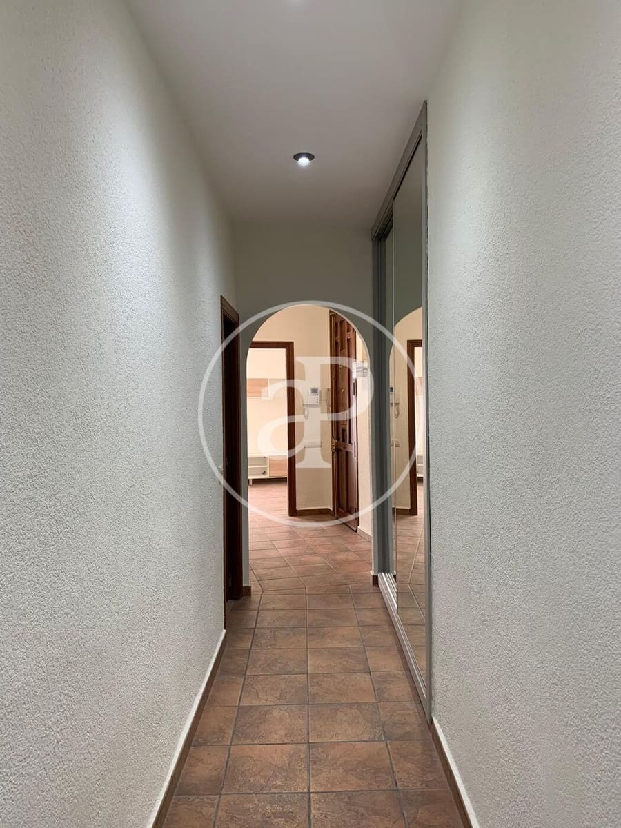 3 slaapkamer Appartement te huur in Valencia stad - € 1.600 (Ref: 9296966)