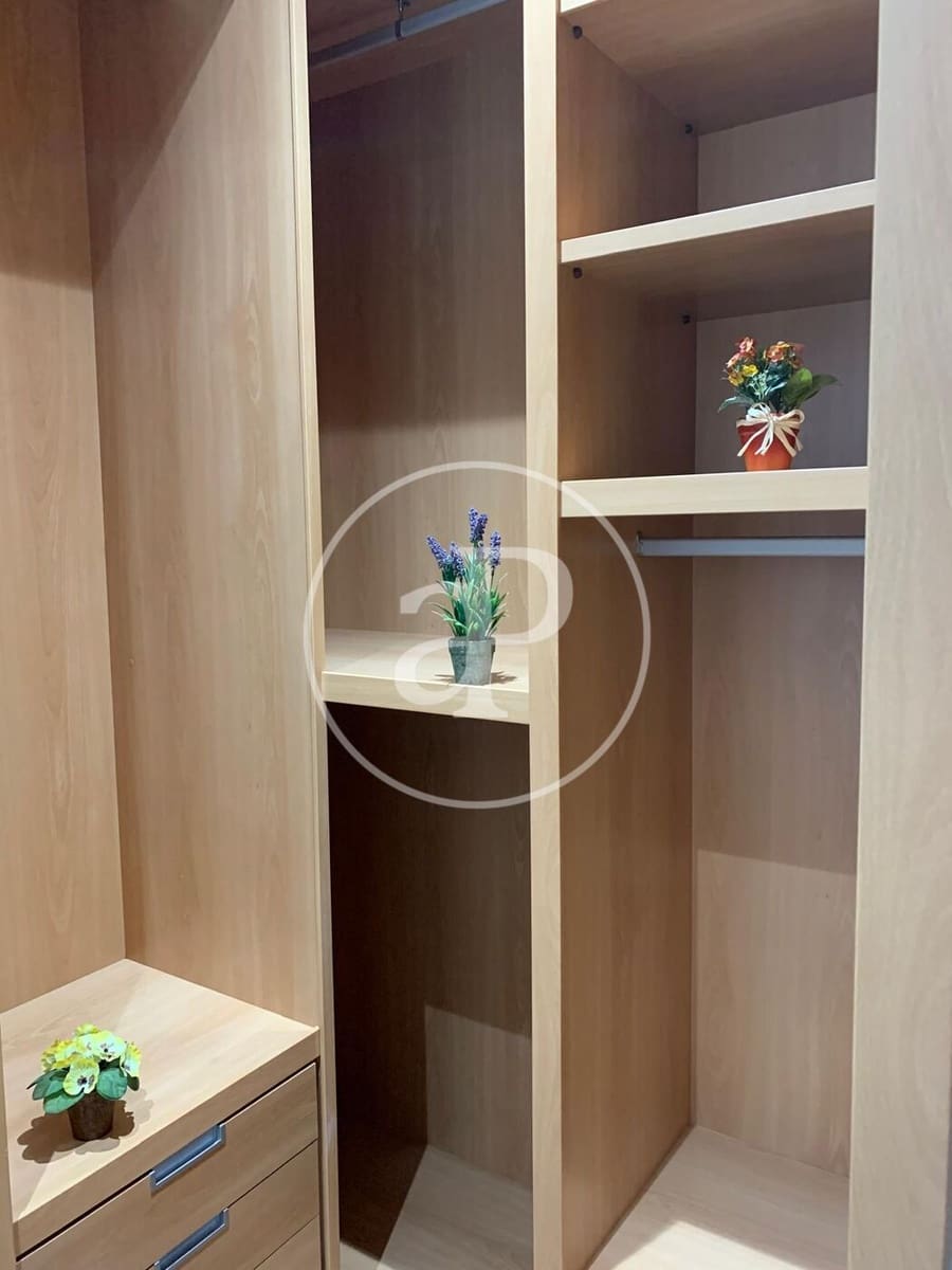 3 slaapkamer Appartement te huur in Valencia stad - € 1.600 (Ref: 9296966)
