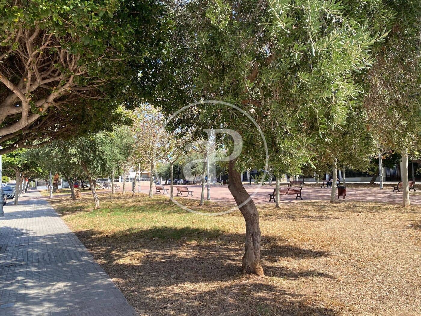 4 soveværelse Villa til salg i Moncada - € 550.000 (Ref: 9296968)