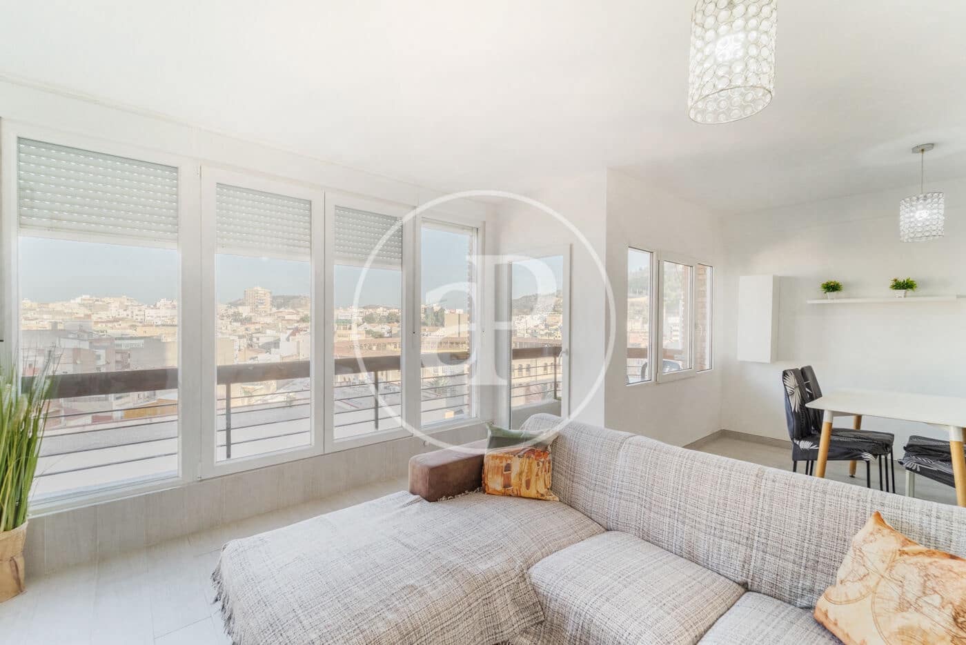 2 soveværelse Lejlighed til salg i Alicante by - € 280.000 (Ref: 9303613)