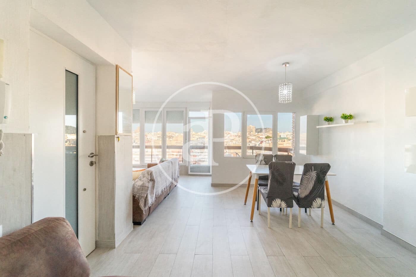 2 soveværelse Lejlighed til salg i Alicante by - € 280.000 (Ref: 9303613)