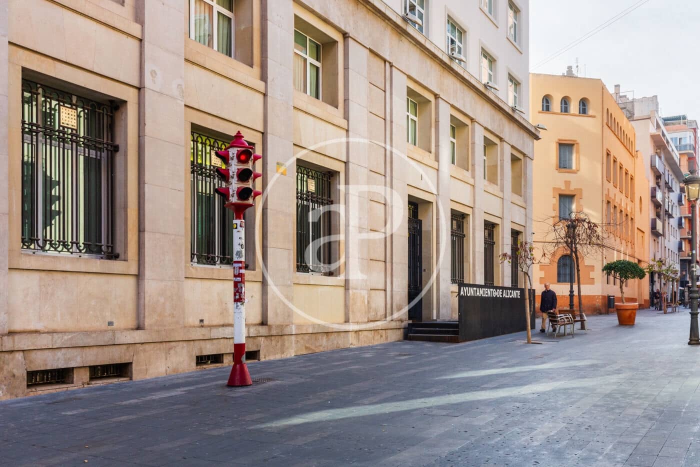 2 soveværelse Lejlighed til salg i Alicante by - € 250.000 (Ref: 9303614)