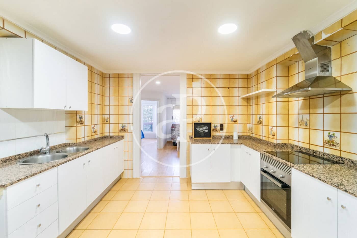 2 soveværelse Lejlighed til salg i Alicante by - € 250.000 (Ref: 9303614)