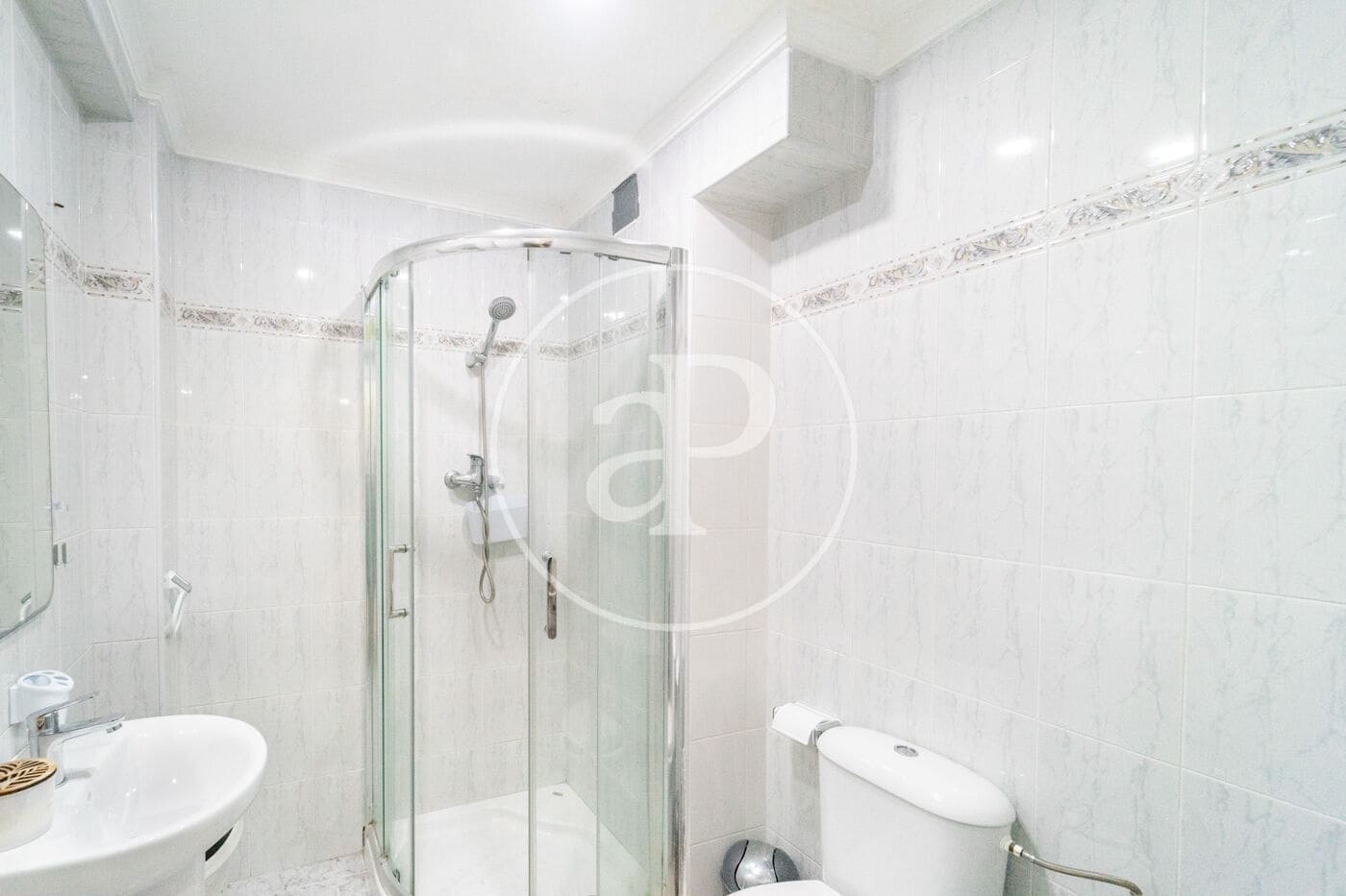 2 soveværelse Lejlighed til salg i Alicante by - € 250.000 (Ref: 9303614)