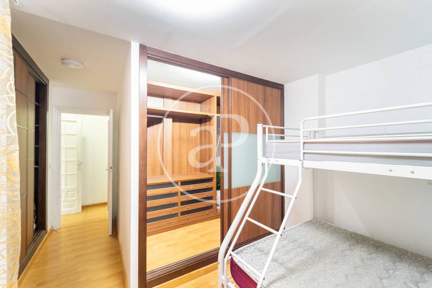 2 soveværelse Lejlighed til salg i Alicante by - € 250.000 (Ref: 9303614)