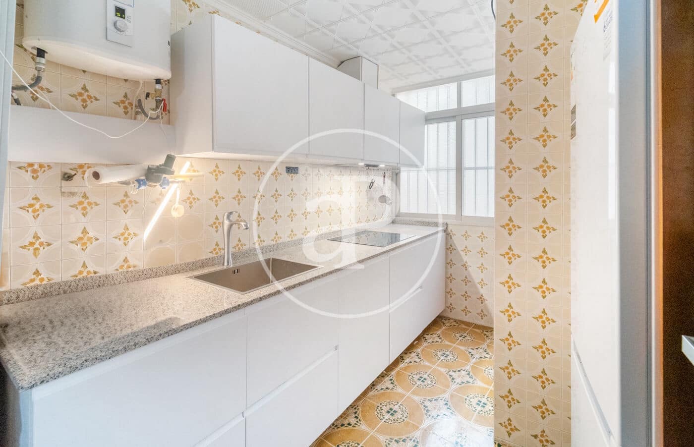 Apartamento de 4 habitaciones en Alicante / Alacant ciudad en venta - 324.500 € (Ref: 9303615)