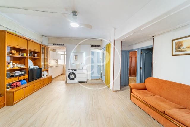 Apartamento de 4 habitaciones en Barrio del Centro, Alicante / Alacant ciudad en venta - 324.500 € (Ref: 9303615)