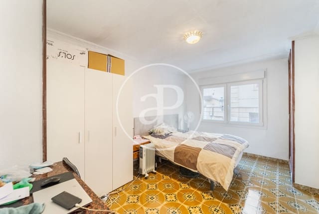 Apartamento de 4 habitaciones en Barrio del Centro, Alicante / Alacant ciudad en venta - 324.500 € (Ref: 9303615)