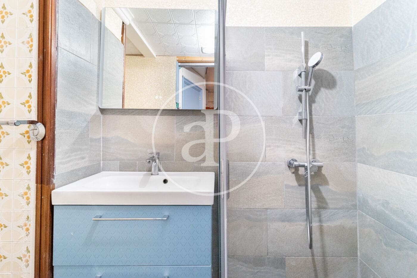 Apartamento de 4 habitaciones en Alicante / Alacant ciudad en venta - 324.500 € (Ref: 9303615)