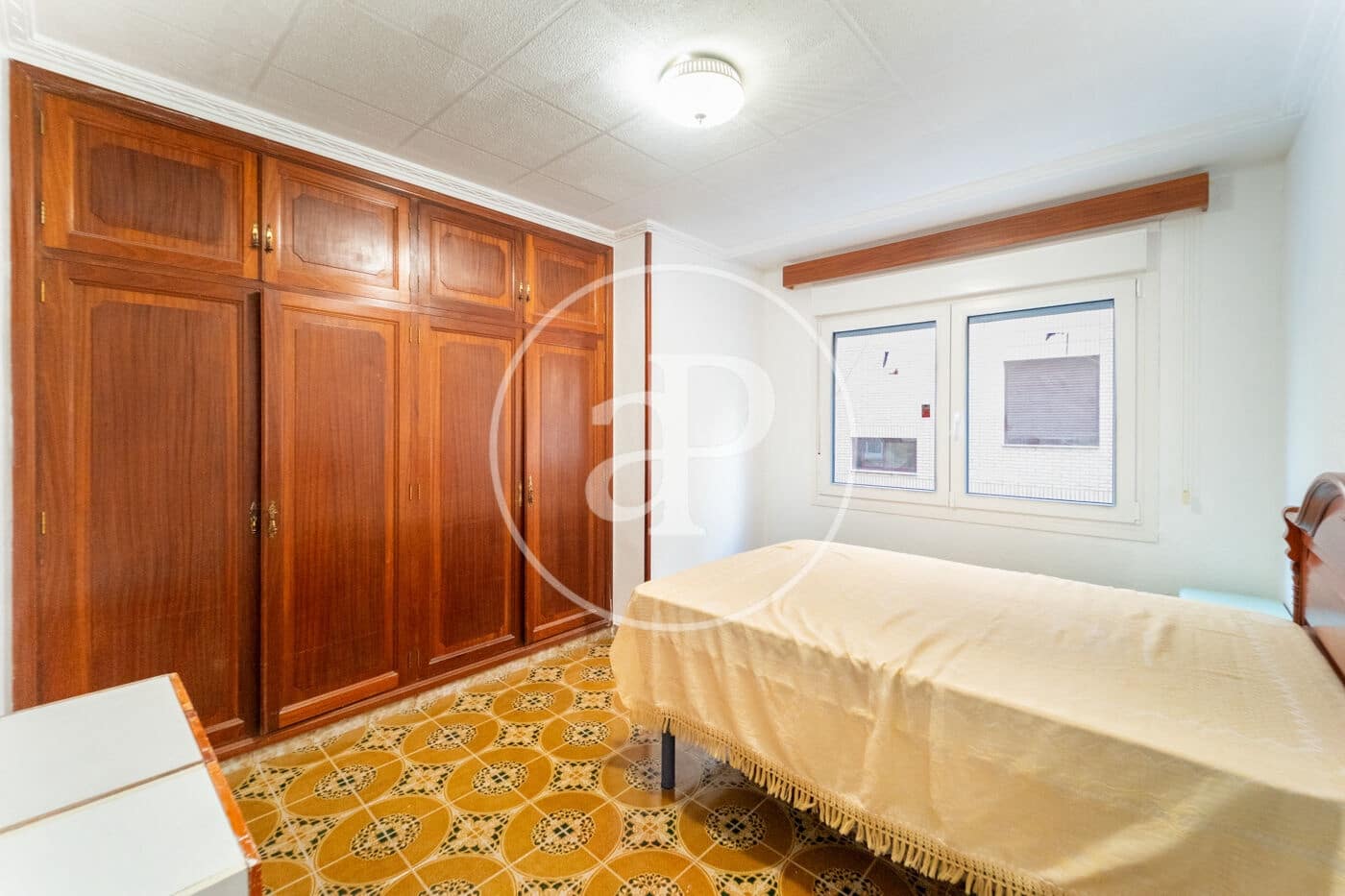 Apartamento de 4 habitaciones en Alicante / Alacant ciudad en venta - 324.500 € (Ref: 9303615)