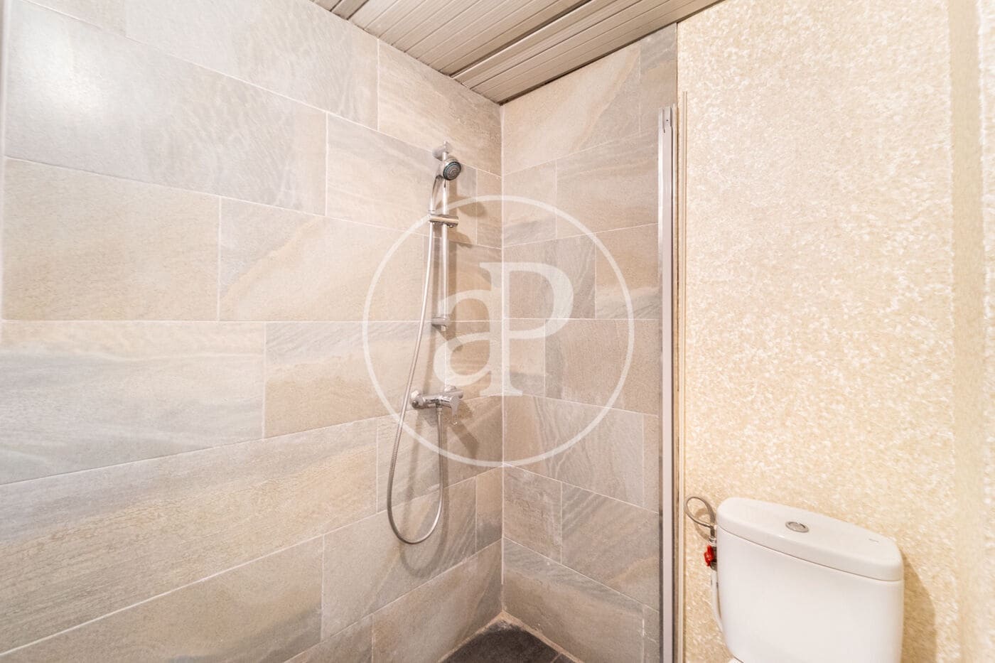 Apartamento de 4 habitaciones en Alicante / Alacant ciudad en venta - 324.500 € (Ref: 9303615)