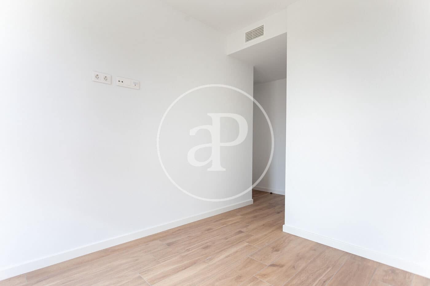 Apartamento de 2 habitaciones en València ciudad en venta - 480.000 € (Ref: 9303616)