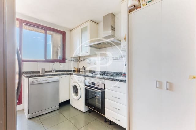 3 slaapkamer Penthouse te koop in Sant Pau, Valencia stad met zwembad - € 625.000 (Ref: 9310958)