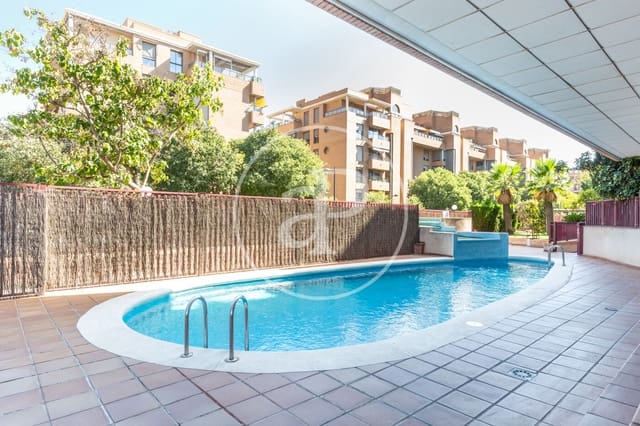 3 slaapkamer Penthouse te koop in Sant Pau, Valencia stad met zwembad - € 625.000 (Ref: 9310958)