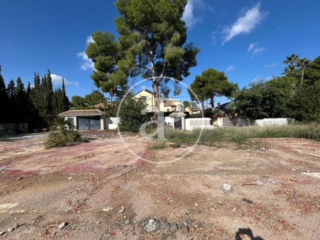 Grunde uden byggetilladelser til salg i La Cañada, Paterna - € 218.000 (Ref: 9312952)