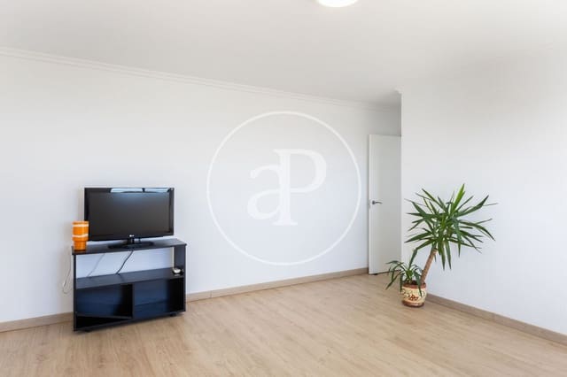 4 bedroom Apartment for rent in Sagunto / Sagunt - € 1,200 (Ref: 9312954)