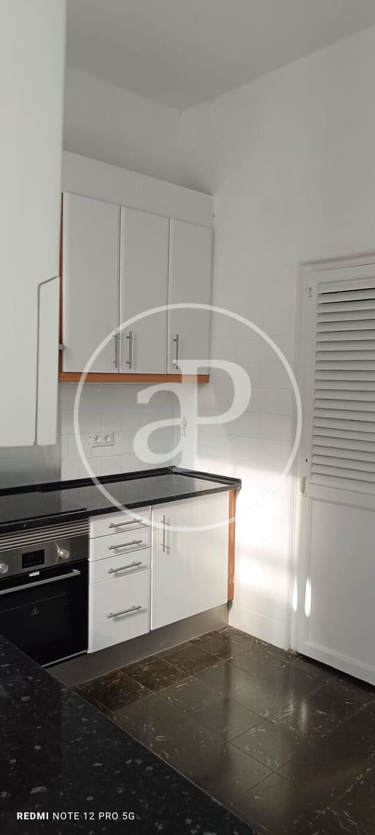 4 soverom Leilighet til leie i Valencia by - € 2 100 (Ref: 9317902)