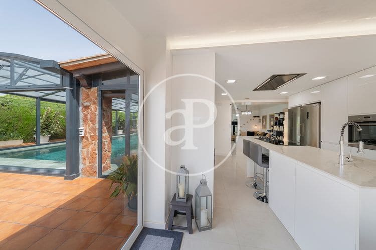 4 soverom Villa til salgs i Torrent med svømmebasseng - € 1 100 000 (Ref: 9317903)