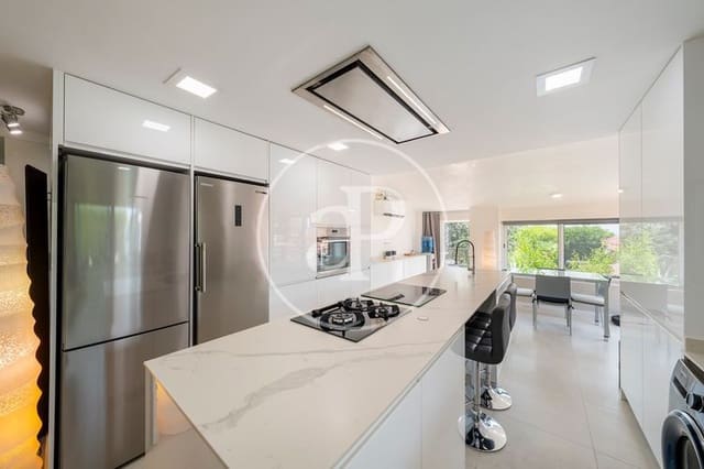 4 soverom Villa til salgs i Torrent med svømmebasseng - € 1 100 000 (Ref: 9317903)