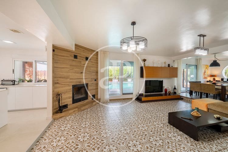 4 soverom Villa til salgs i Torrent med svømmebasseng - € 1 100 000 (Ref: 9317903)