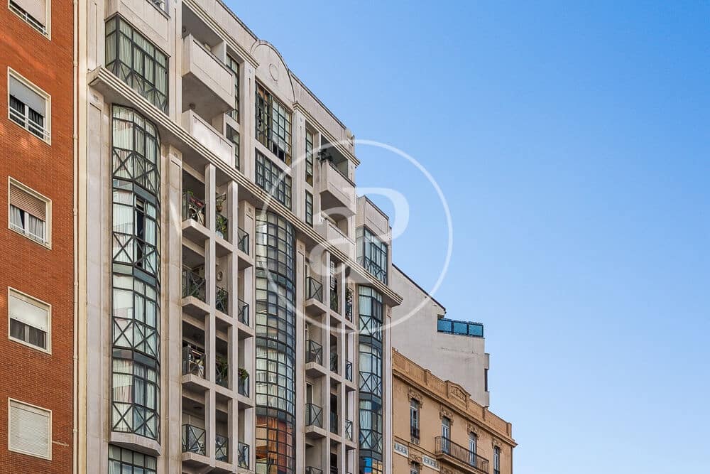 Apartamento de 2 habitaciones en València ciudad en alquiler - 1.200 € (Ref: 9317906)