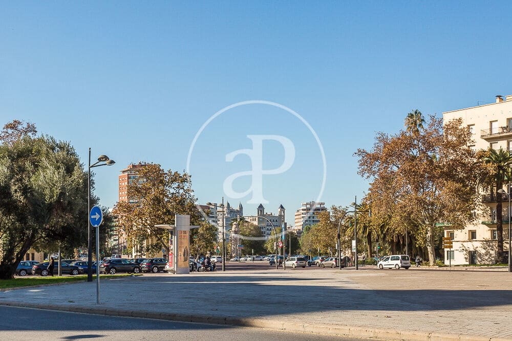 Apartamento de 2 habitaciones en València ciudad en alquiler - 1.200 € (Ref: 9317906)