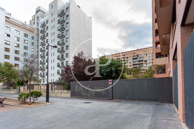 3 chambre Appartement à vendre à Ciutat de les Arts i de les Ciencies, Valence ville avec piscine - 698 000 € (Ref: 9317908)