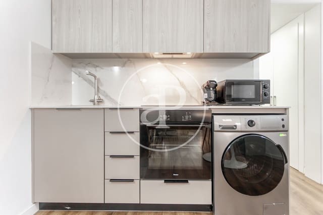 1 bedroom Apartment for sale in Sant Francesc, Valencia city - € 288,000 (Ref: 9317910)