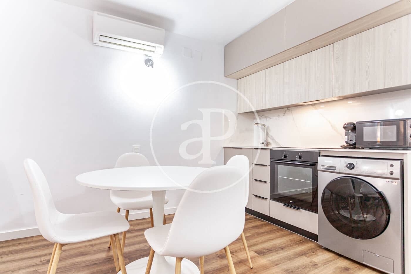1 slaapkamer Appartement te koop in Valencia stad - € 288.000 (Ref: 9317910)