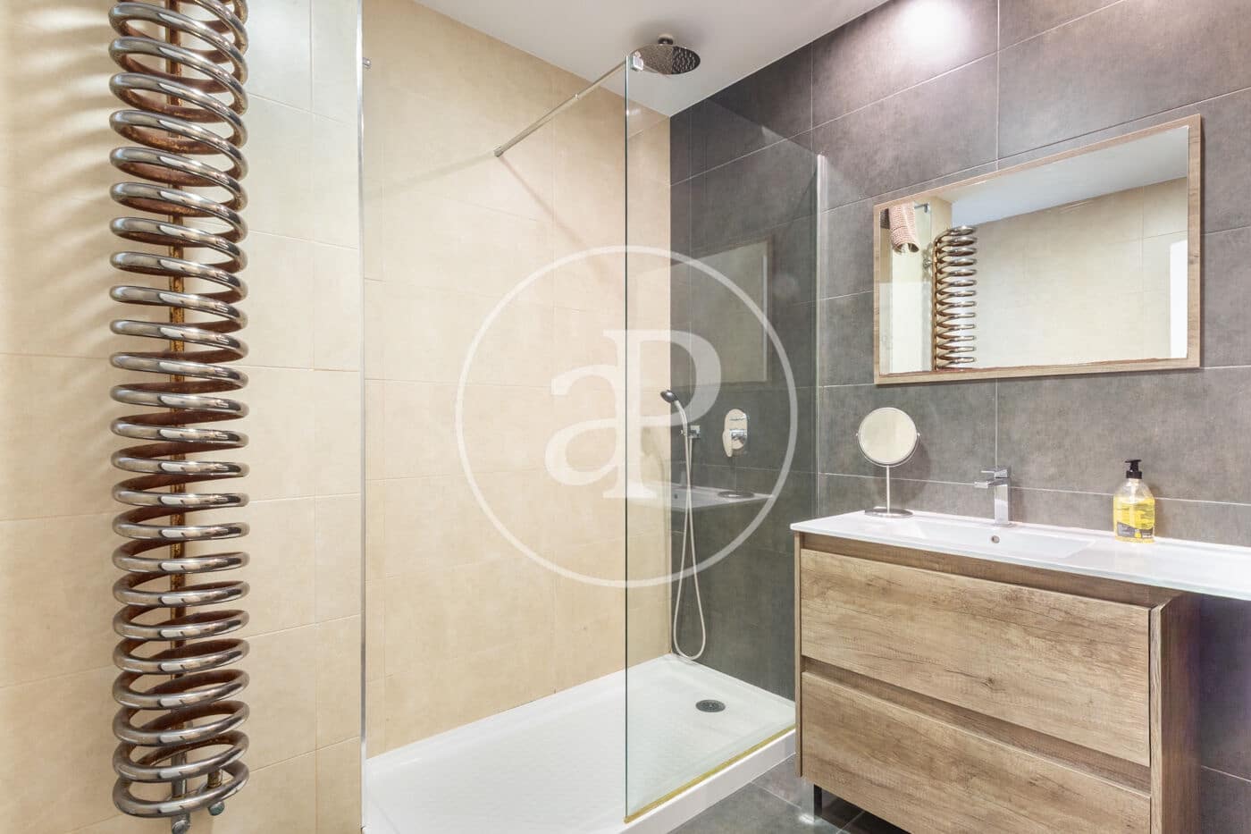 6 camera da letto Appartamento da affittare in Valencia citta - 2.200 € (Rif: 9317911)