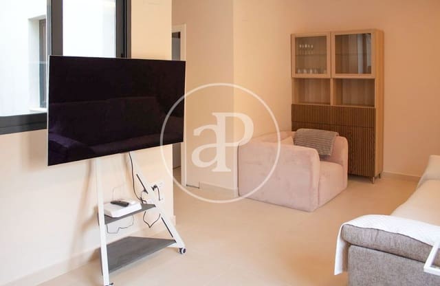 3 sovrum Lägenhet att hyra i El Pilar, Valencia stad - 1 750 € (Ref: 9321978)