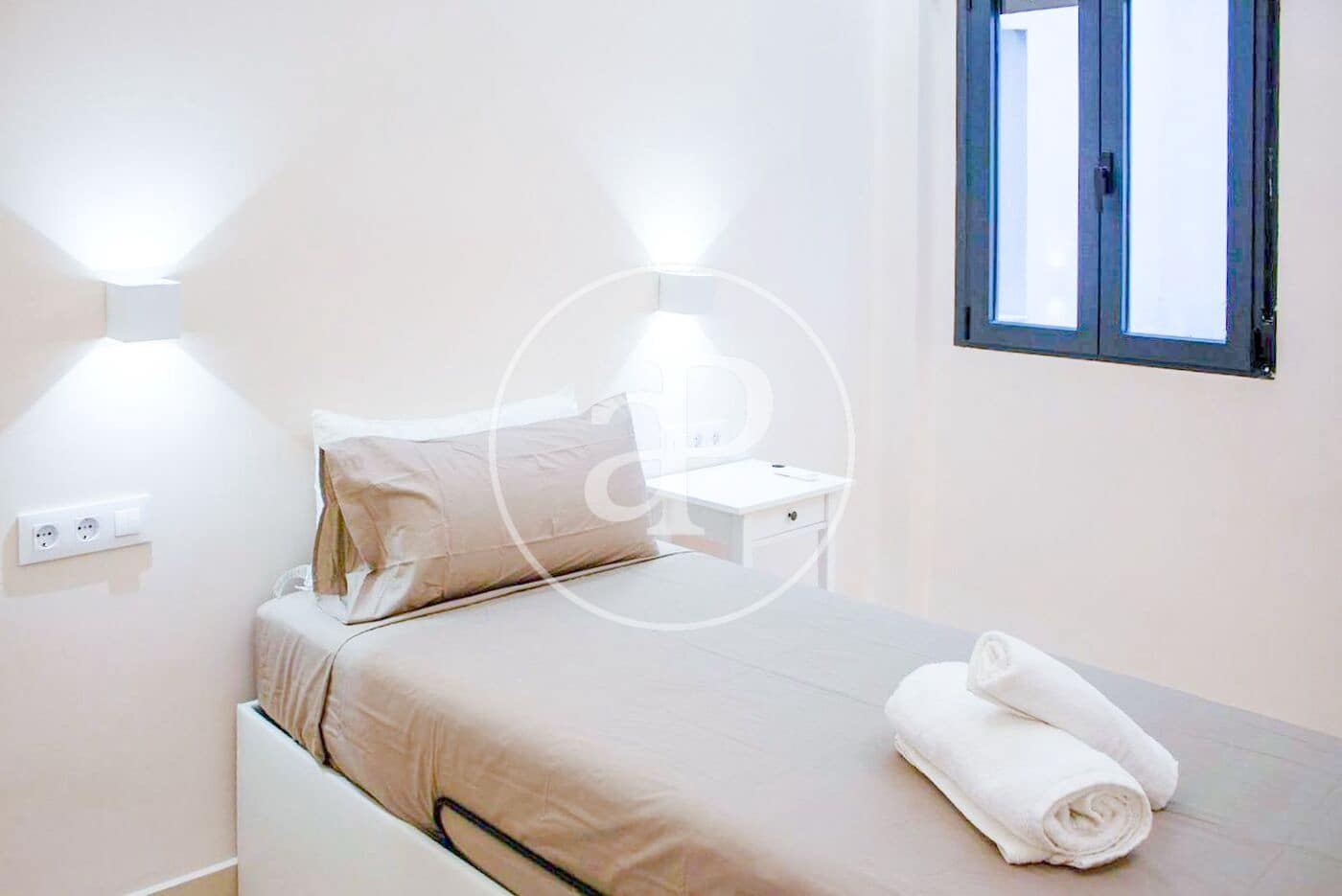 3 bedroom Apartment for rent in Valencia city - € 1,750 (Ref: 9321978)