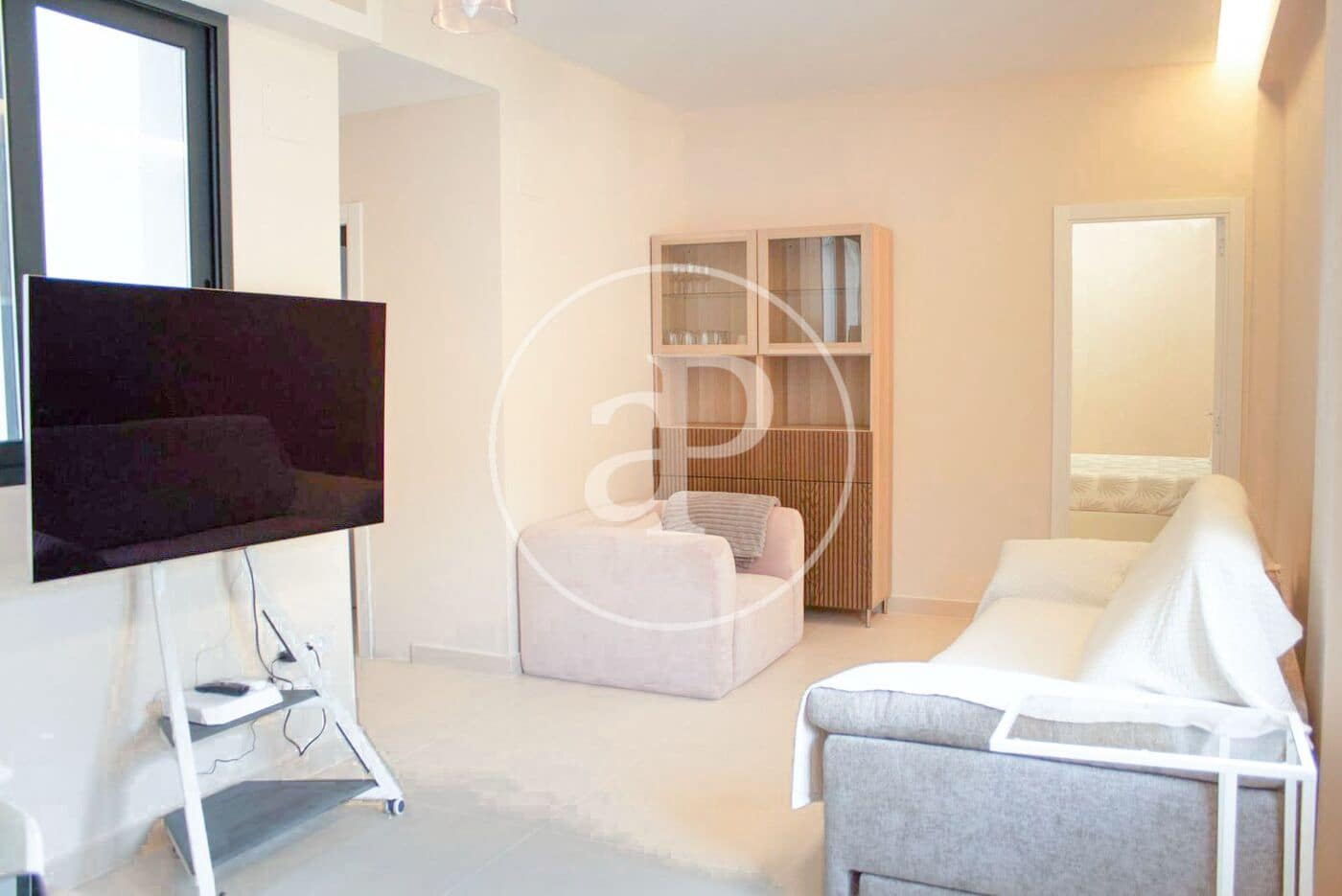 3 bedroom Apartment for rent in Valencia city - € 1,750 (Ref: 9321978)