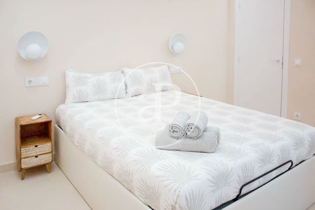 3 sovrum Lägenhet att hyra i El Pilar, Valencia stad - 1 750 € (Ref: 9321978)