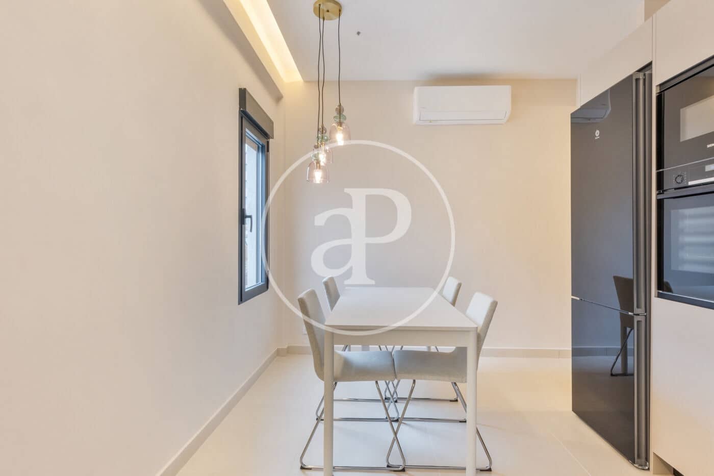 3 camera da letto Appartamento da affittare in Valencia citta - 1.750 € (Rif: 9321978)