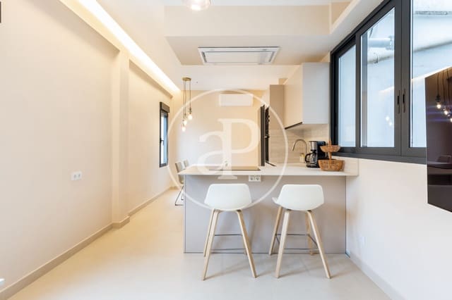 3 soveværelse Lejlighed til leje i El Pilar, Valencia by - € 1.750 (Ref: 9321978)