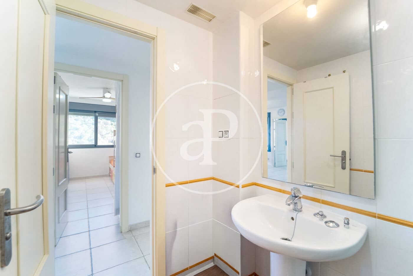 Apartamento de 2 habitaciones en La Villajoyosa / Vila Joiosa en venta con piscina - 315.000 € (Ref: 9321982)