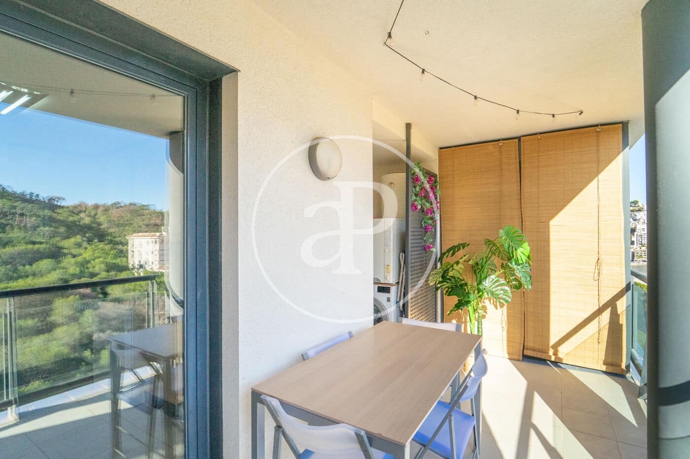 Apartamento de 2 habitaciones en La Villajoyosa / Vila Joiosa en venta con piscina - 315.000 € (Ref: 9321982)