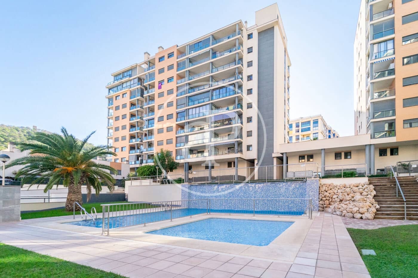 Apartamento de 2 habitaciones en La Villajoyosa / Vila Joiosa en venta con piscina - 315.000 € (Ref: 9321982)