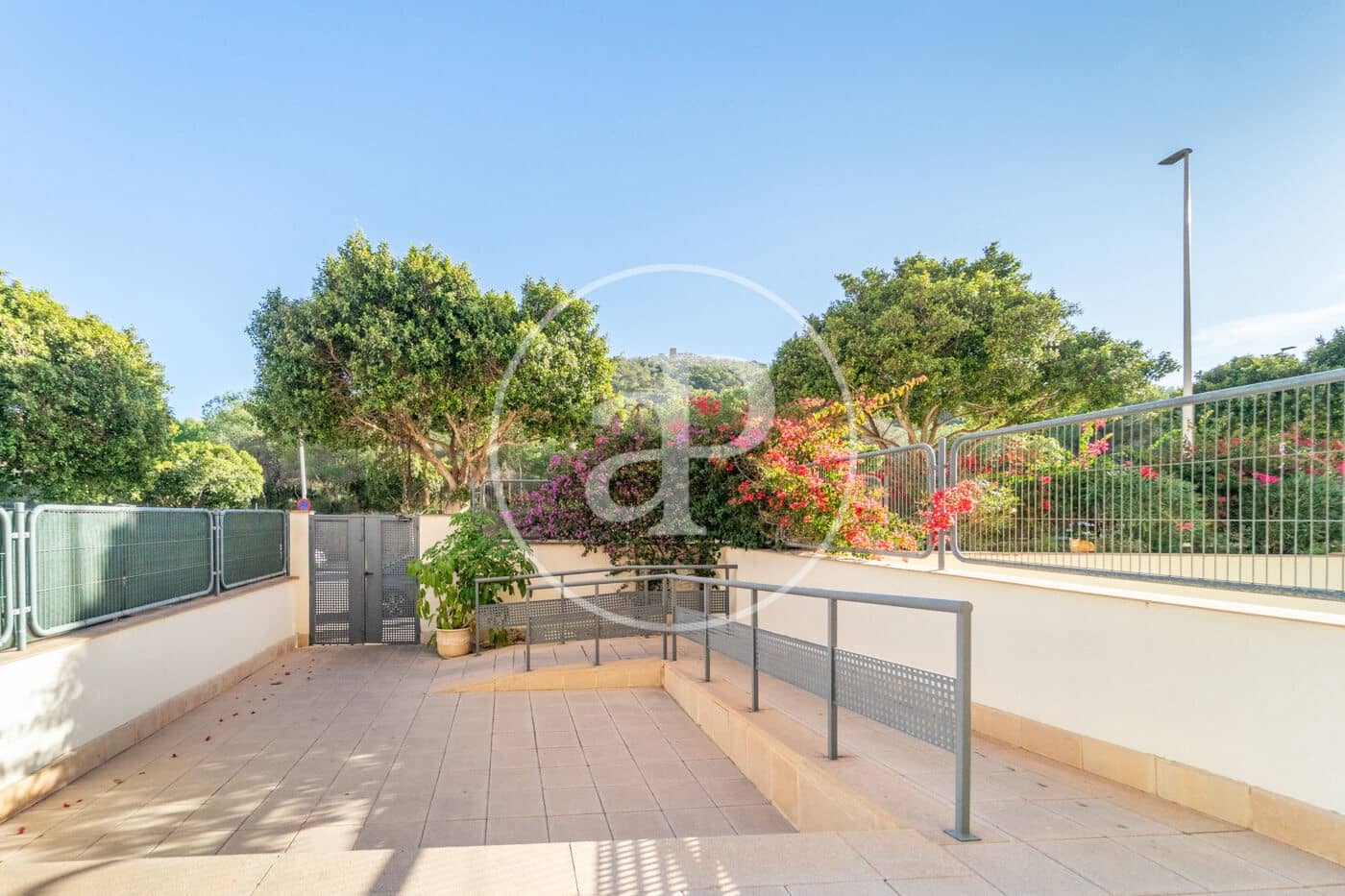 Apartamento de 2 habitaciones en La Villajoyosa / Vila Joiosa en venta con piscina - 315.000 € (Ref: 9321982)