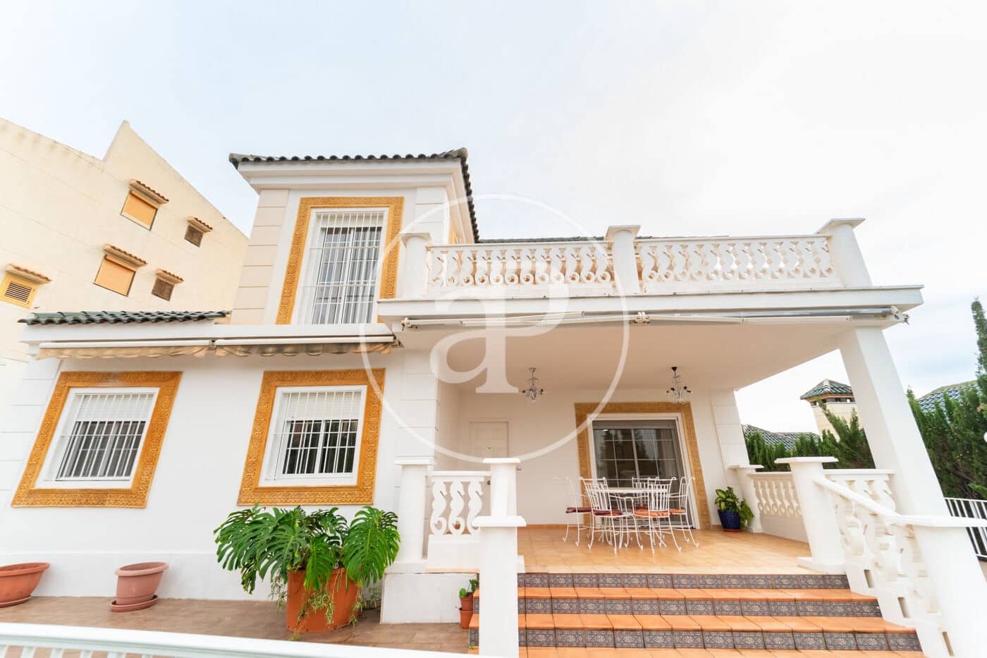 5 quarto Moradia para venda em Arenales del Sol com piscina - 740 000 € (Ref: 9326527)
