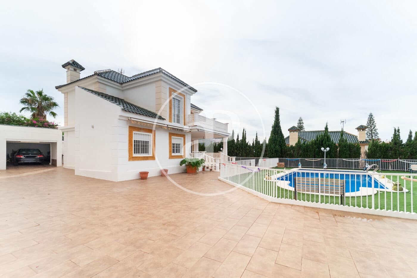 5 quarto Moradia para venda em Arenales del Sol com piscina - 740 000 € (Ref: 9326527)