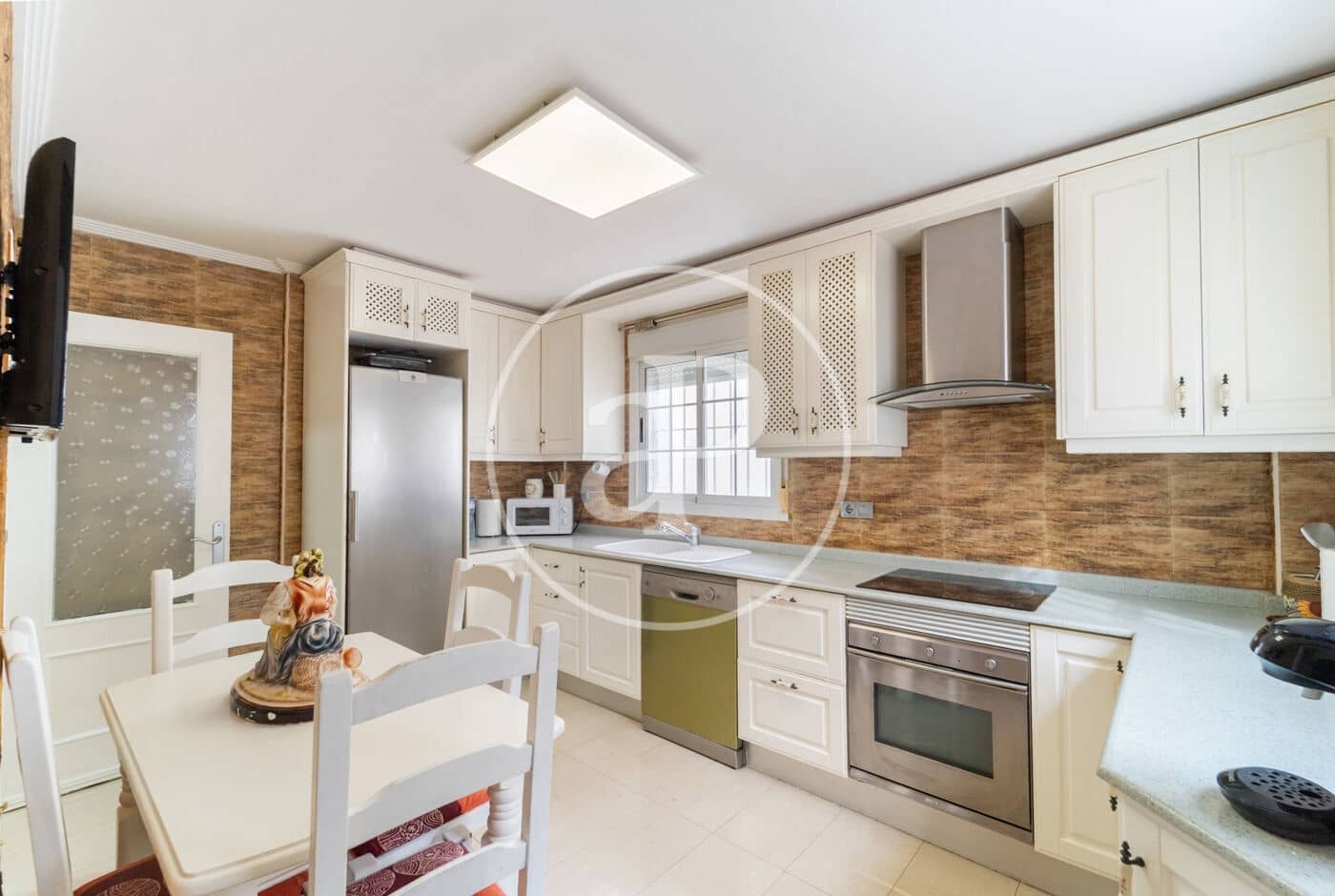 5 quarto Moradia para venda em Arenales del Sol com piscina - 740 000 € (Ref: 9326527)