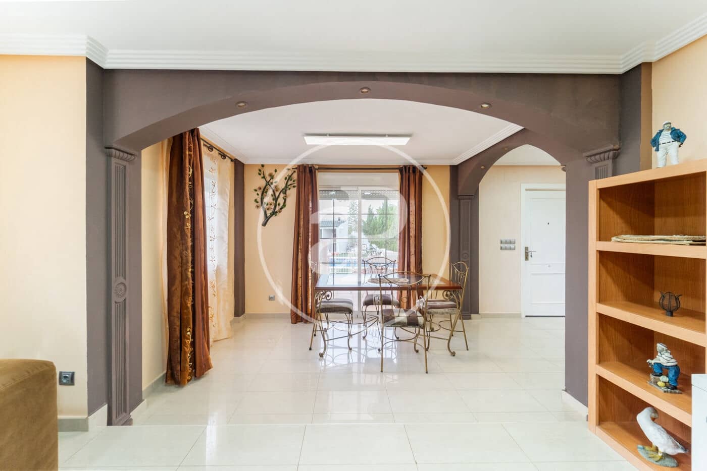 5 quarto Moradia para venda em Arenales del Sol com piscina - 740 000 € (Ref: 9326527)